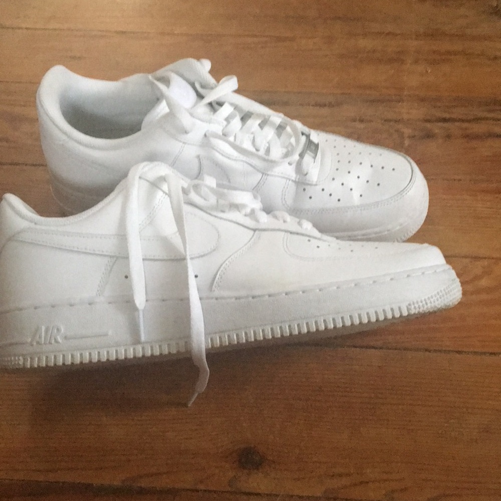 Nike Airforce 1’s - Picture 3 of 3